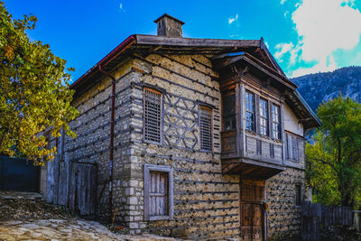 Düğmeli Evler