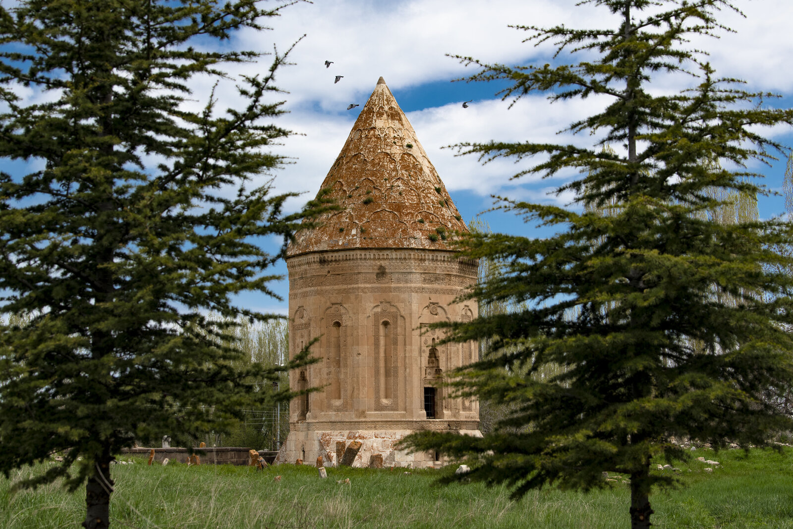 Halime Hatun Kümbeti