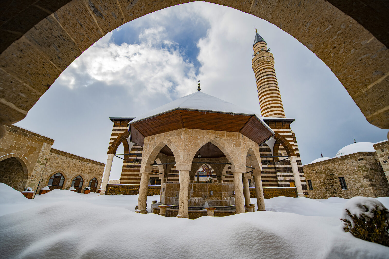 Hüsrev Paşa Cami