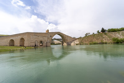 Malabadi Köprüsü