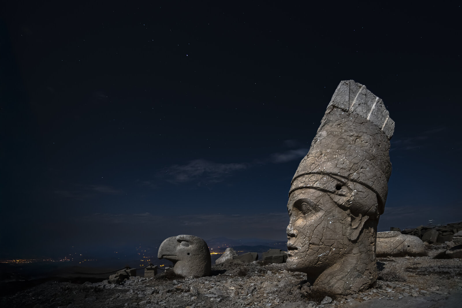 Yıldızların Altında Bir Kommagene Öyküsü: Nemrut’un Taş Muhafızları